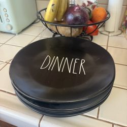 Rae Dunn Dinner Plate Set