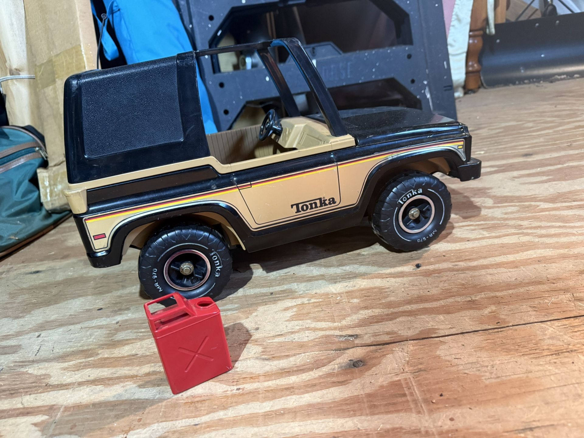 Vintage Tonka Bronco