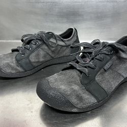 Keen Distressed Charcoal Canvas and Black Leather Shoe - Size 12 - VGUC