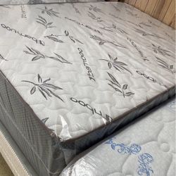 NEW FULL SIZE SUPER DELUXE PLAUH MATTRESS W.BOXSPRING INCLUDED 