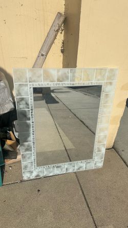 Bathroom mirror