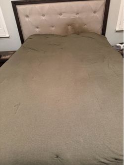Bedroom set