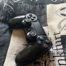 PS4 Controller