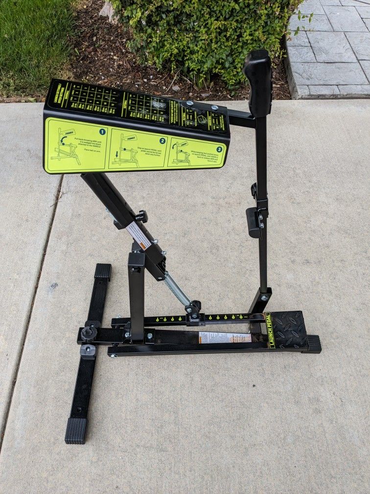 Primed Baseball/Softball Pitching Machine
