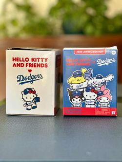 Hello Kitty & Friends x Dodgers 2026 Limited Edition Surprise Plush Clip - NEW/SEALED