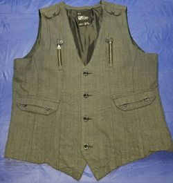 Mens Button up vest w/zippers