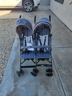 Double Umbrella Stroller for Twins