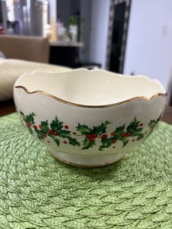 Lenox Holiday Bowl