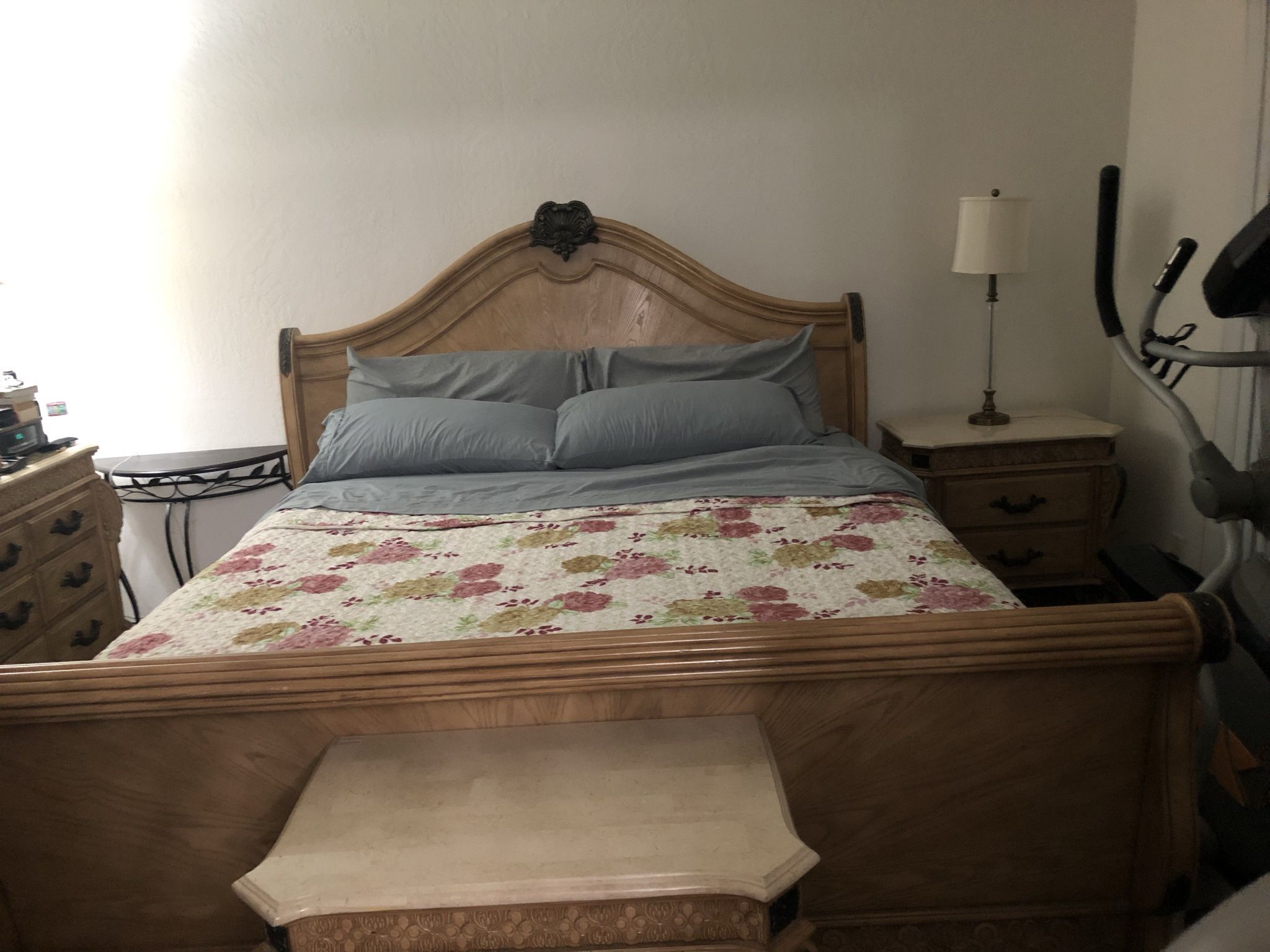 Beautiful Eastern King Bed With Mattresses Set