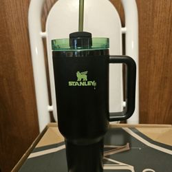 Stanley Cup Halloween Glow