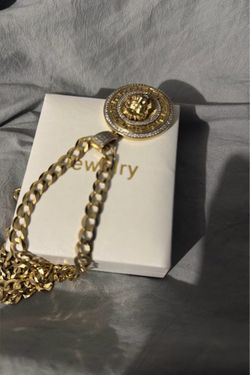 10kt gold chain plus charm