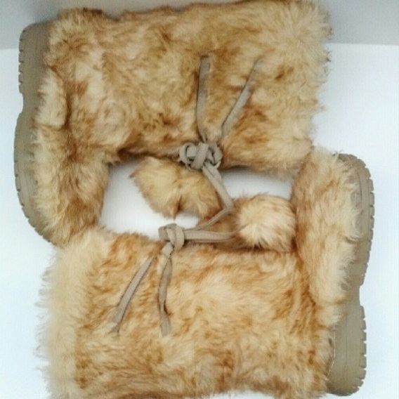 Victoria secret fur outlet boots