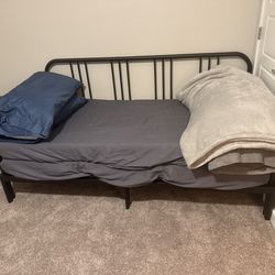 Daybed - Twin to King