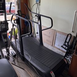RUNOW Curved treadmill 