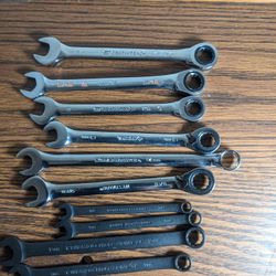 lot of ratcheting wrenches by the brand Proto, Westward, and gear wrench