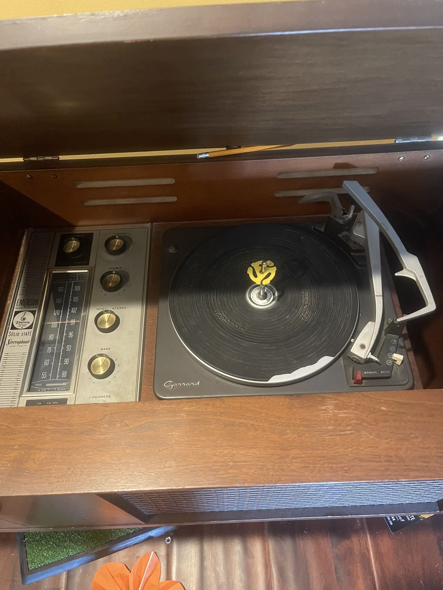 Free Vintage Record Player 