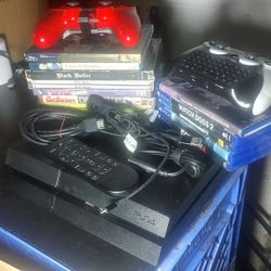 PlayStation 4 Original Sony Home Console With Extra