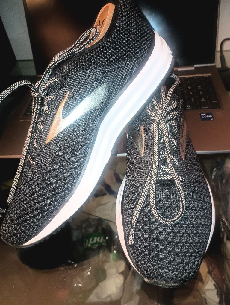 Brooks Revel 2 Womens Size 9.5 Running