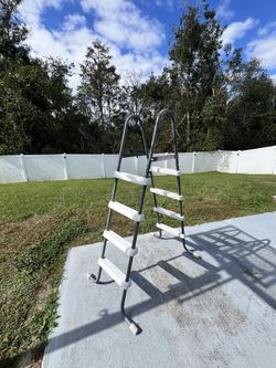 Pool Ladder