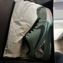 Kobe size 8.5 and 10.5 available