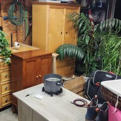 Yard Sale Sunday 10-11 