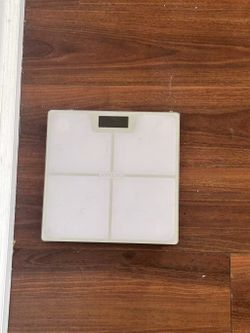 AVXLRQ Digital Bathroom Scale – Brand New