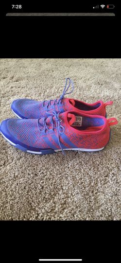 Women’s adidas shoes size 7