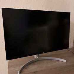 LG 27” - 4K Screen