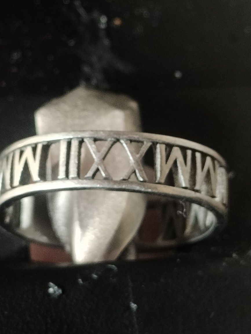 Silver Tiffany Ring Roman Numerals