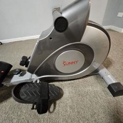 Adjustable Rowing Machine