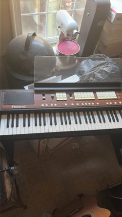 Roland organ