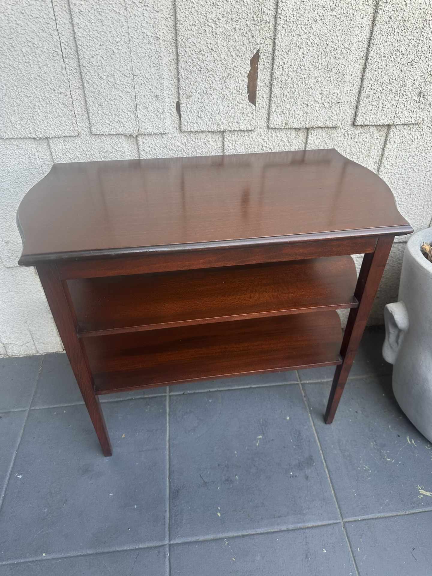 Beautiful Mahogany Antique Three-tier Table