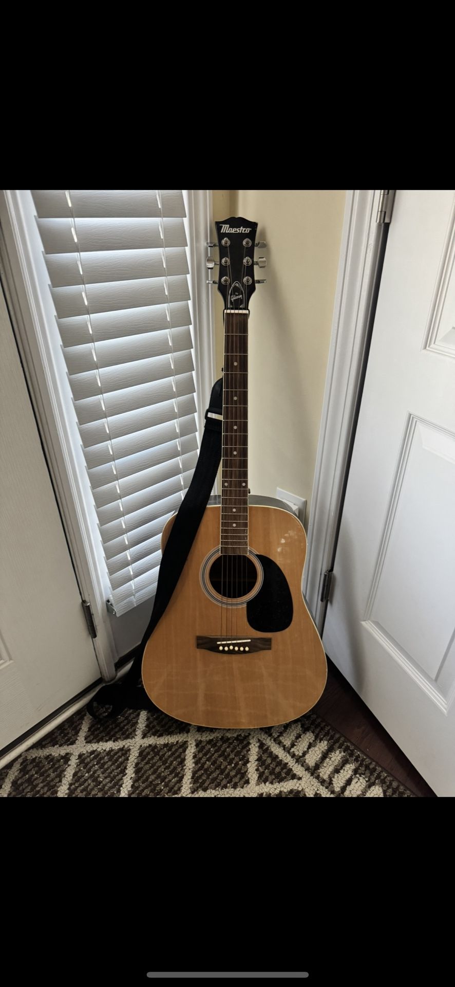 Acoustic Guitar – Great Sound, Minor Fretboard Wear – Priced to Sell