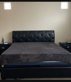 Cal King Size Bed With Orthopedic Mattress