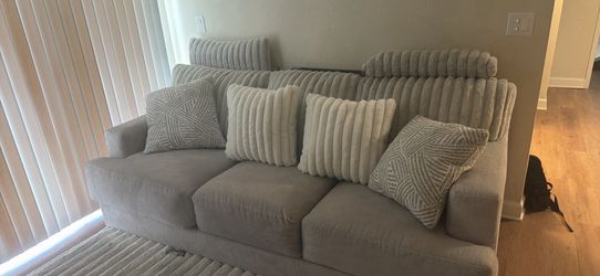 Sofia couch