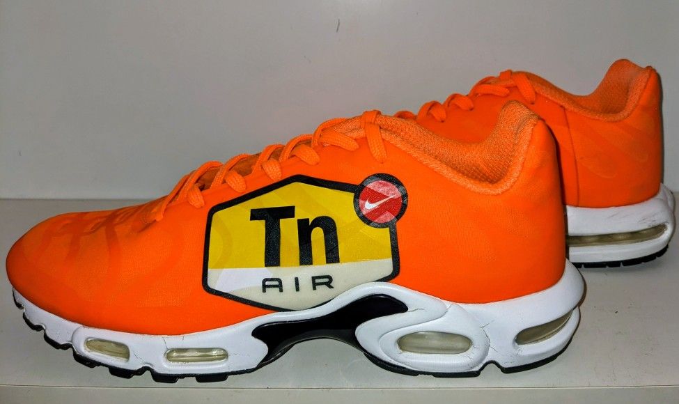 Nike Air Max Plus Big Logo Orange Men's Shoes 10.5
