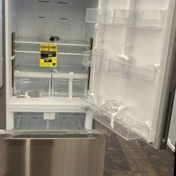 VISSANI MDBF18SS 18.7 cu. ft. Bottom Freezer Refrigerator