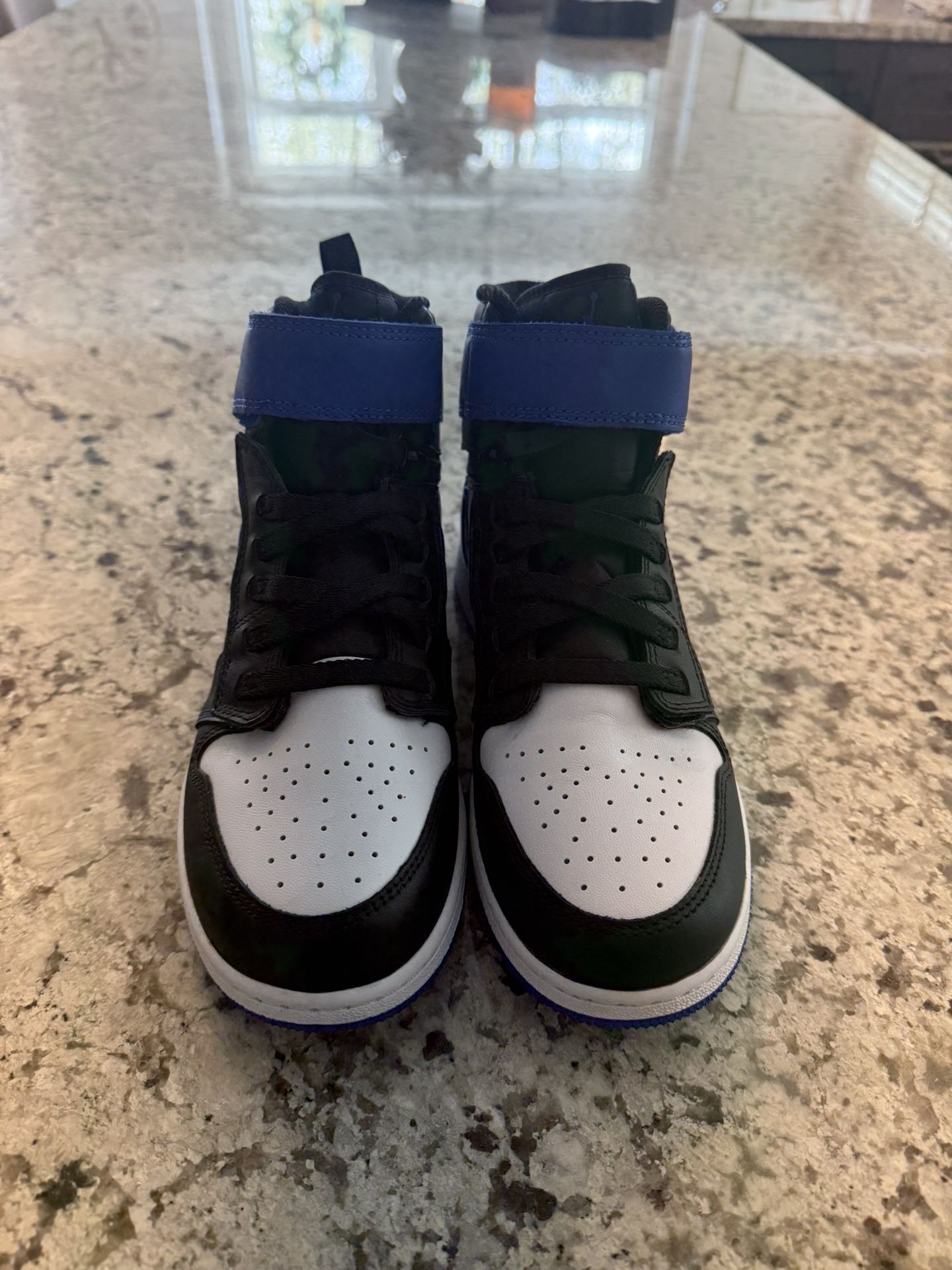 Nike Jordan High FlyEase 