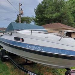 Boat with mercury 115HP and trailer 