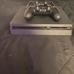 Ps4 Slim Pro And Two Controllers