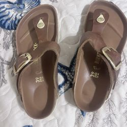 Women’s Size 8 Birkenstocks