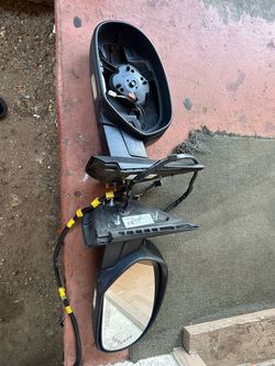 Chevy Tahoe mirror