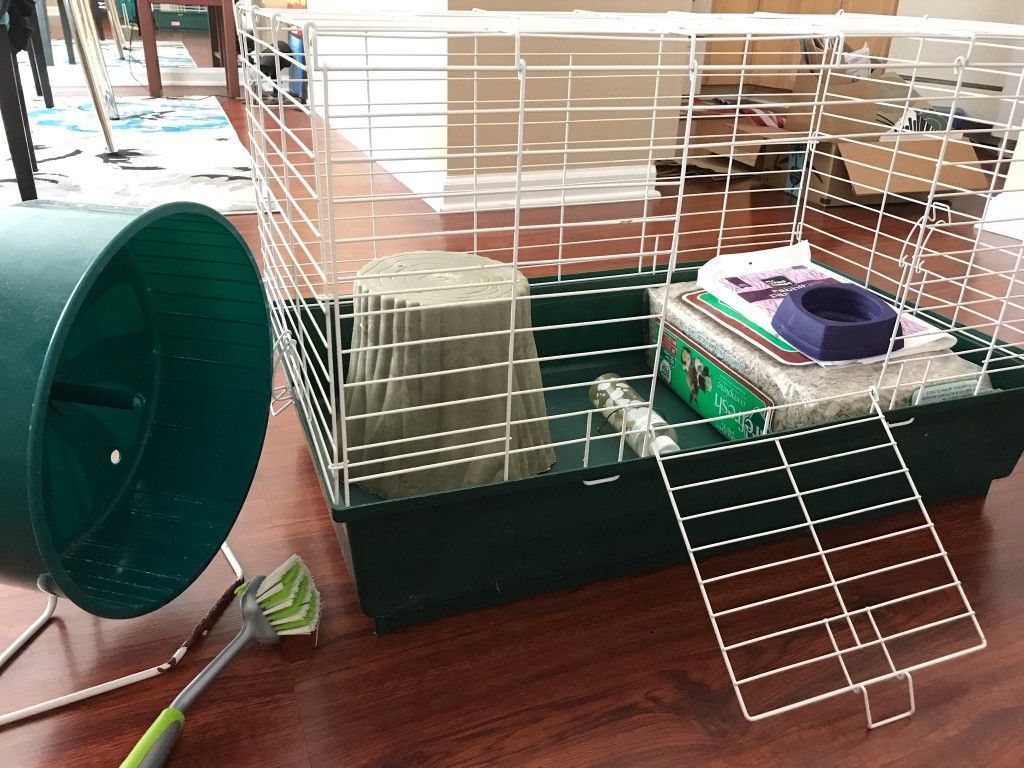 Guinea pig/small mammal cage