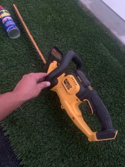 20 v dewalt hedge trimmer