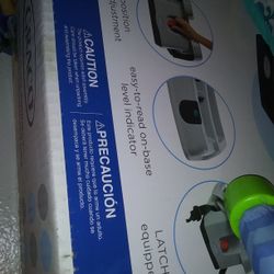 Graco click n connect car seat w base & extra base if u have a 2nd vehicle so u dont have to buy 2 carseats also matching stroller