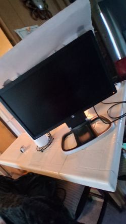 HP Flat Screen Computer Monitor