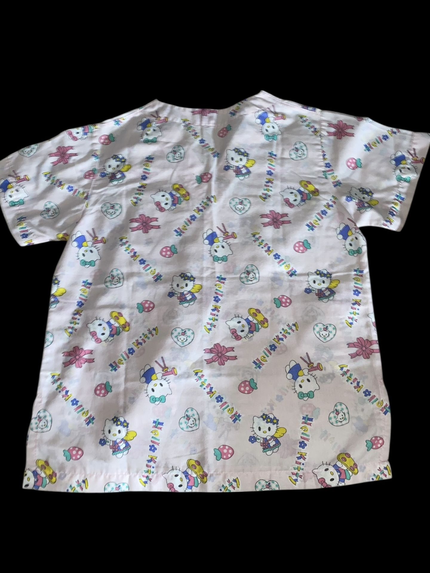 Hello Kitty print scrub top