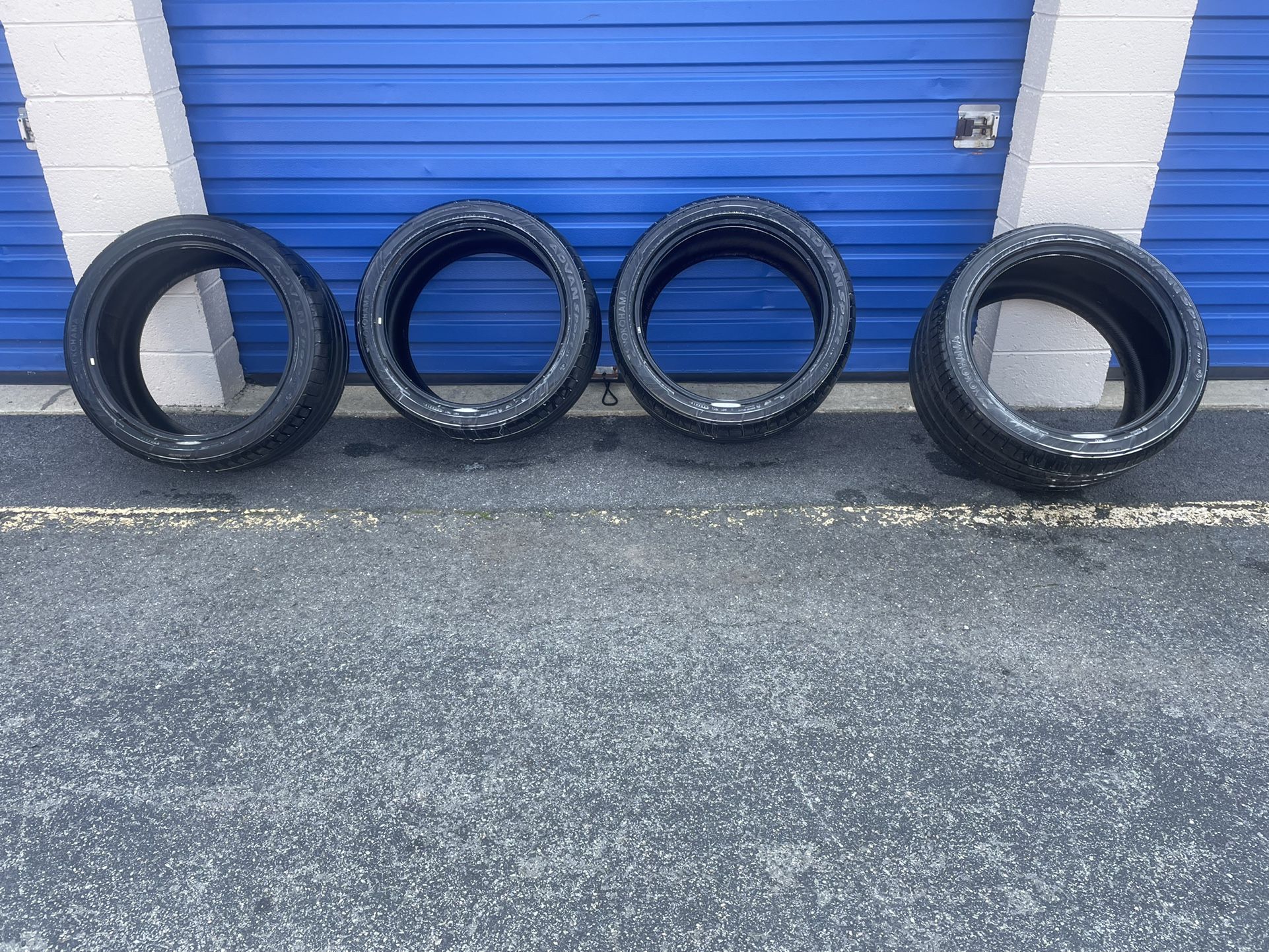 Yokohama 22 Inch Truck Tires Excellent Condition(FREE DELIVERY)