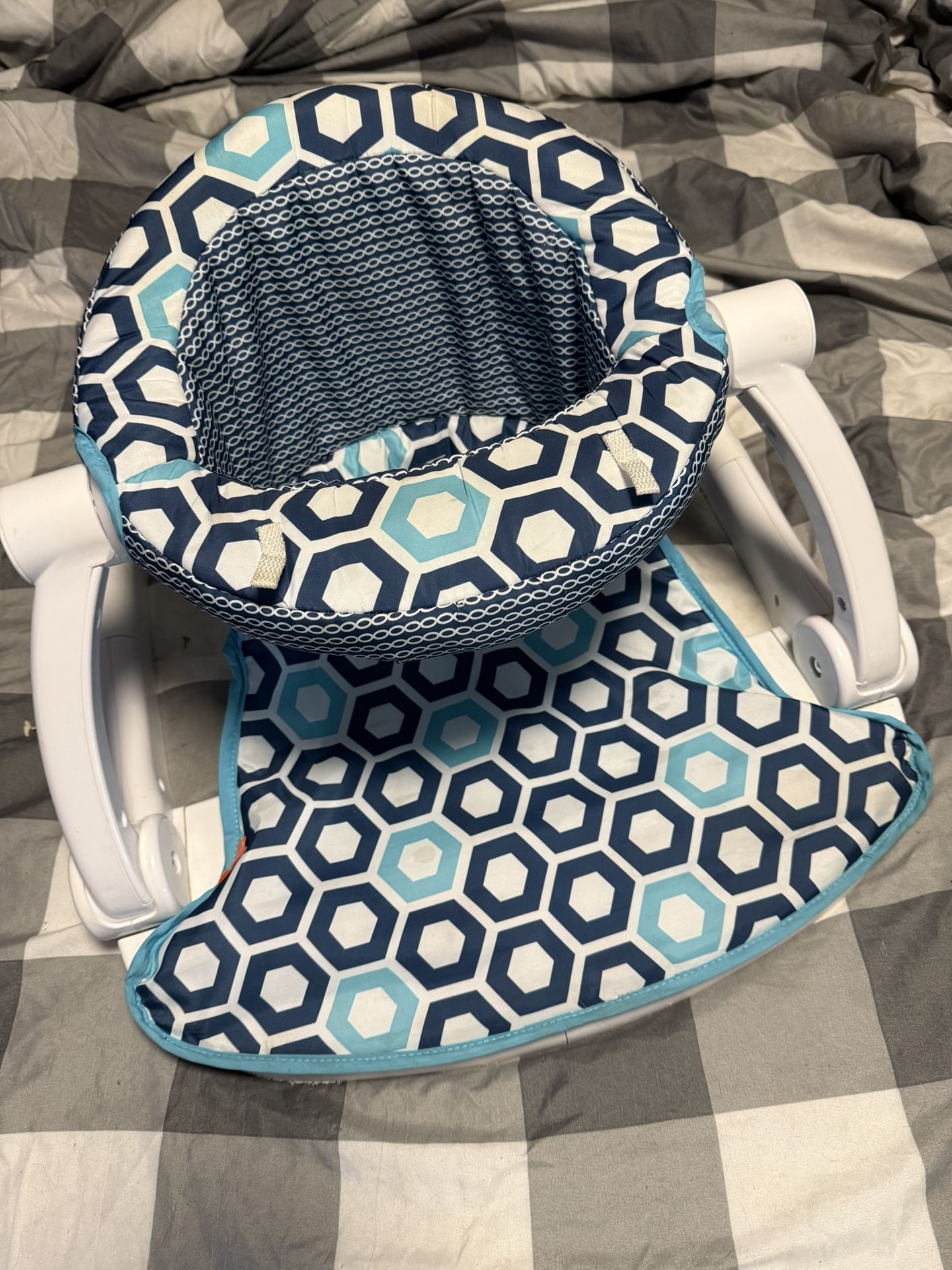 Fisher-Price Portable Baby Chair Sit-Me-Up Floor Seat