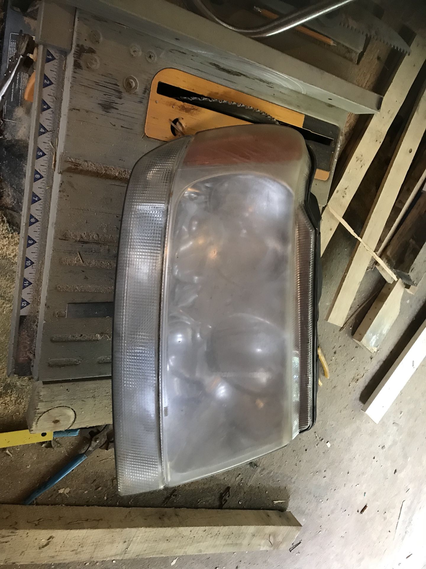 Headlight 2002 Jeep grand Cherokee